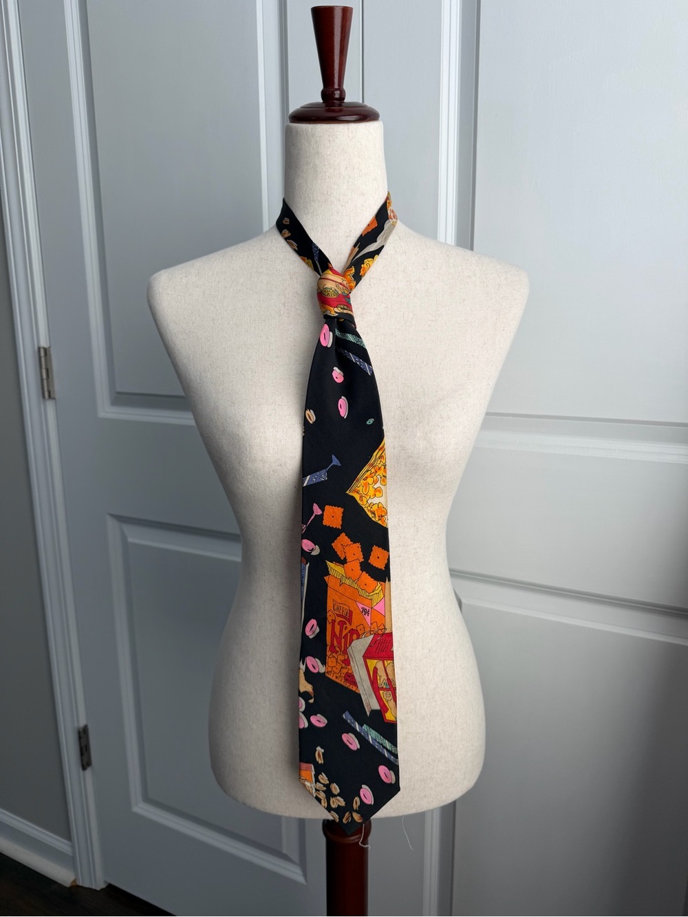 Vintage 1990 Nicole Miller Novelty Silk Tie Nabisco Snacks